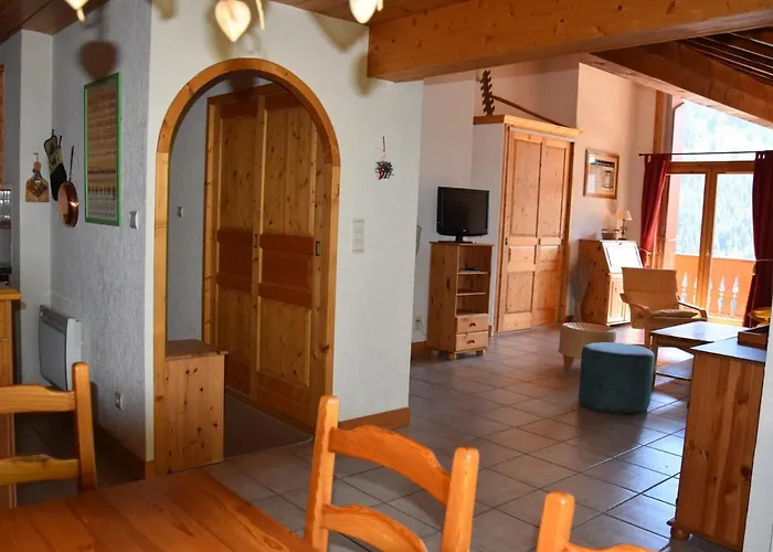 Grand 5 Pièces Proche Télécabine, Garage Et Cheminée - Fr-1-464-207 Appartamento *